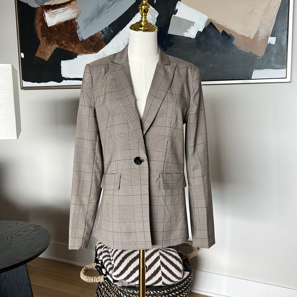 Evereve Plaid Single Button Blazer